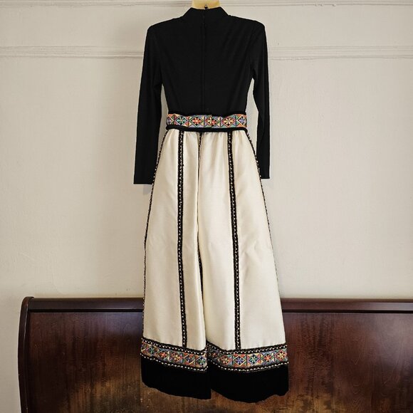 Vintage 1960s Hong Kong Hostess Maxi Gown Dress sz S Embroidered Black Cream - Picture 9 of 12